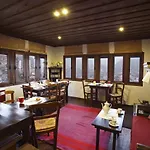 Mpelleiko Casa de hóspedes 3*